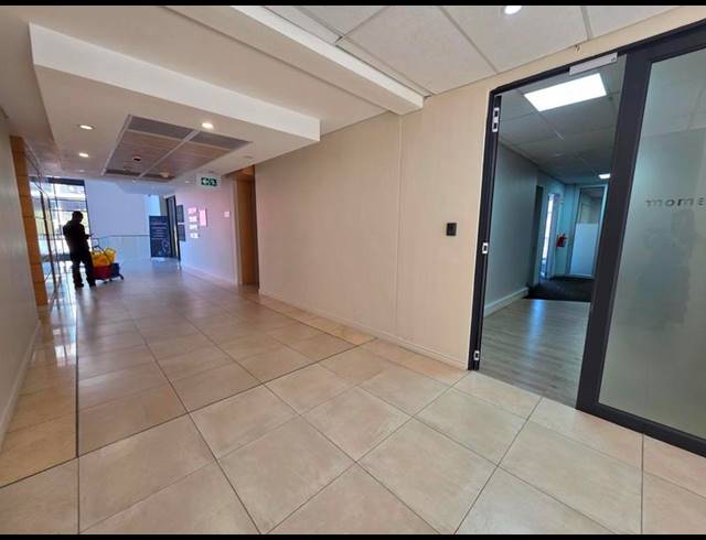 BUSINESS PROPERTY TO RENT IN MENLYN
